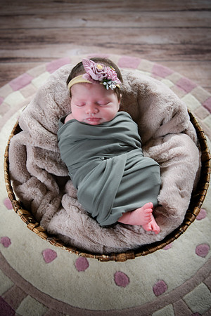 Alivia newborn 108