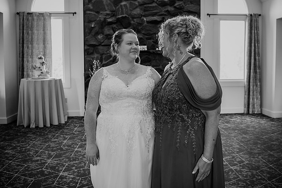 Elizabeth & Kyle WD [proofs] 0194