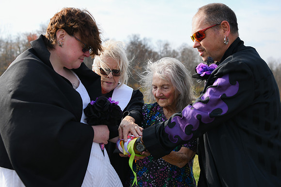 Billie & Dale Vow Renewal 058