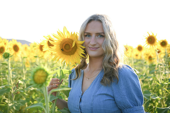 Sunflowers [Juliette] 10