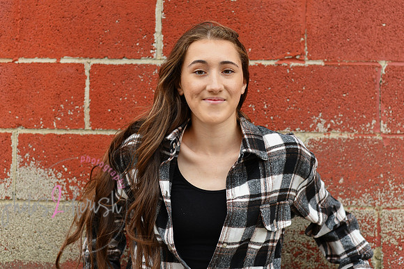 Carmella [MHS Class of 2025] proofs 055
