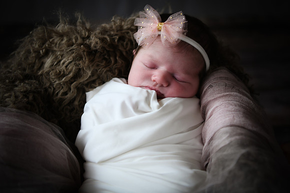 Alivia newborn 027