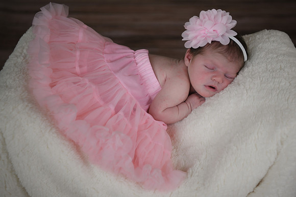 Alivia newborn 043