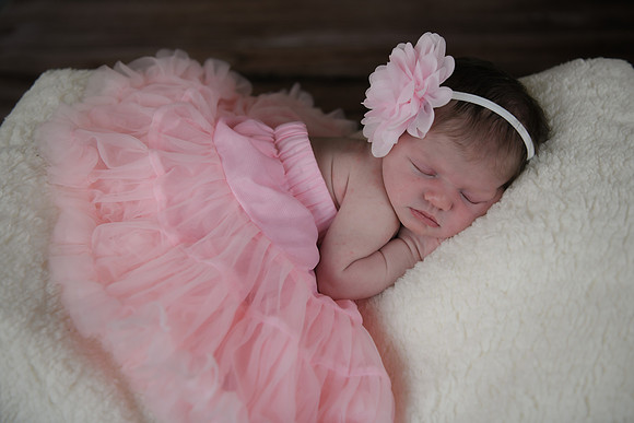 Alivia newborn 072