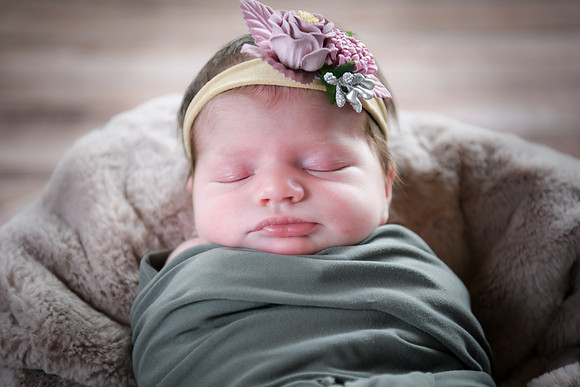 Alivia newborn 104