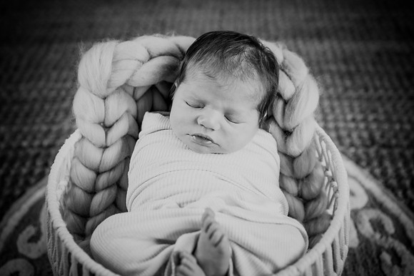Alivia newborn 152