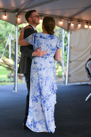 Carter & Marlah Reception [Mother Son Dance] 050
