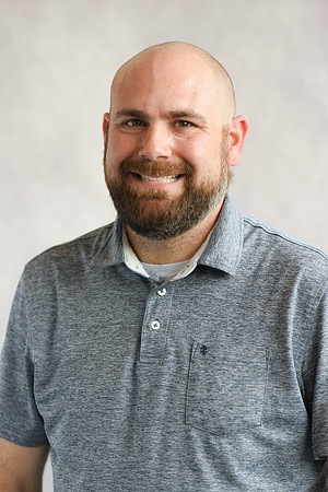Ed Isabella [headshots] 29
