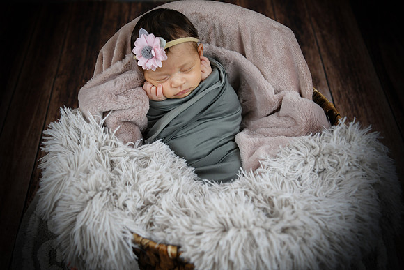 amelia [newborn] 37
