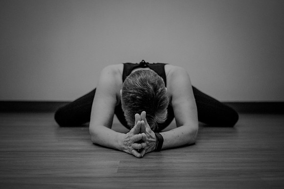 half moon poses 020