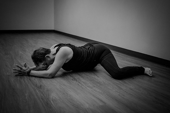 half moon poses 023