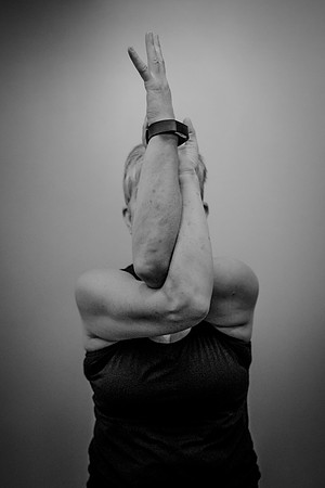 half moon poses 038