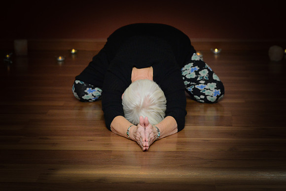 half moon poses 070