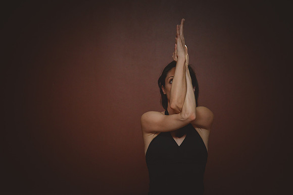 half moon poses 090