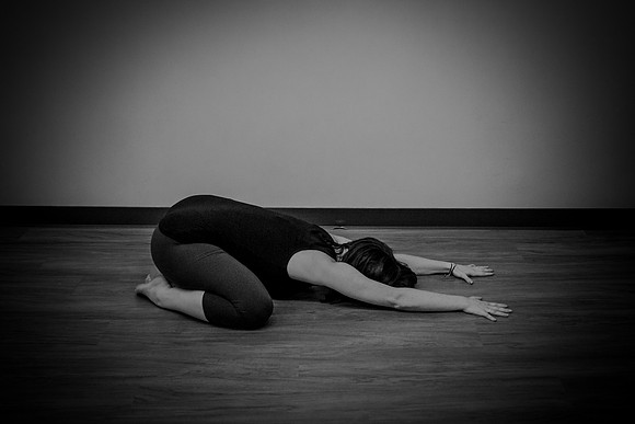 half moon poses 128