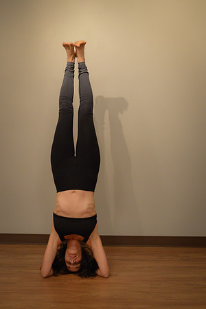 half moon poses 200