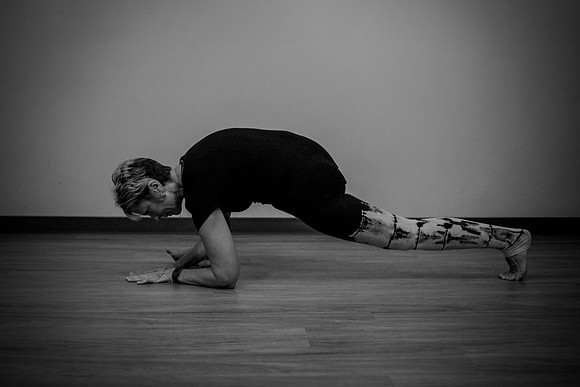 half moon poses 256
