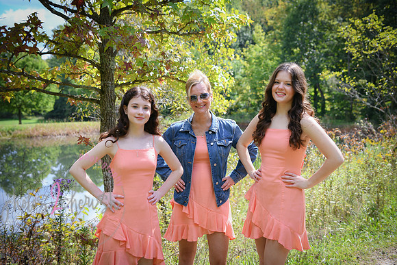 victoria & girls 096