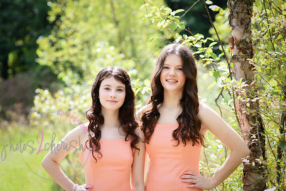 victoria & girls 107