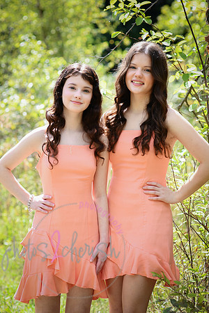 victoria & girls 109