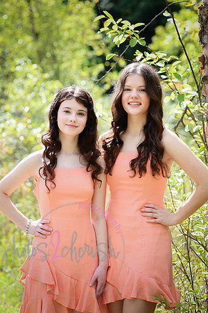 victoria & girls 112