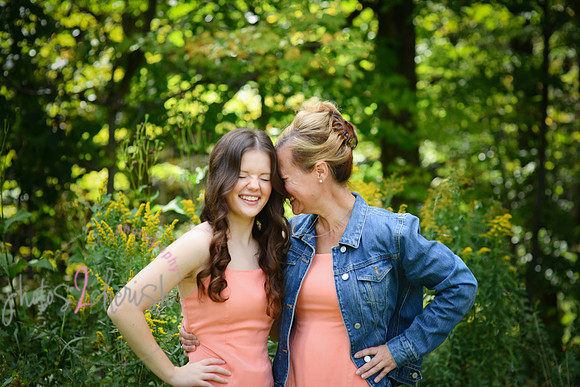 victoria & girls 154