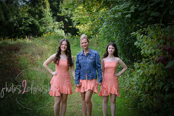 victoria & girls 162