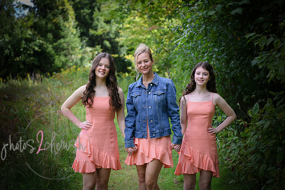 victoria & girls 164