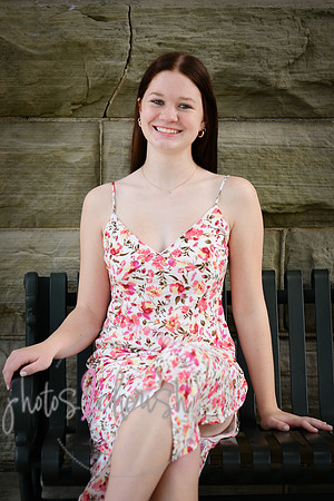 Olivia C [senior photos] 010