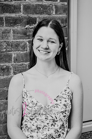 Olivia C [senior photos] 030