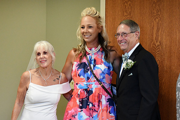 Kellie & Jim [receiving line] 179