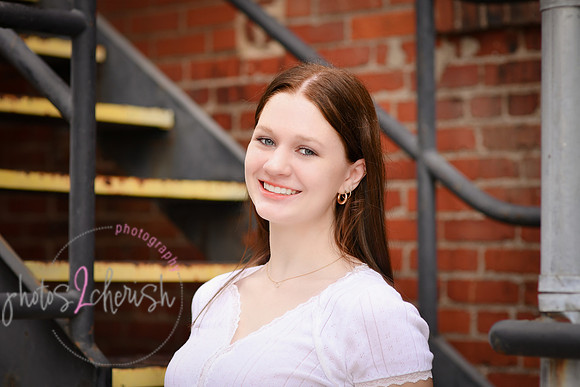 Olivia C [senior photos] 144_pp