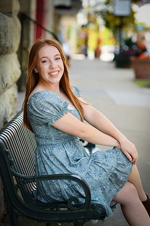 emily [class of 2023] 381