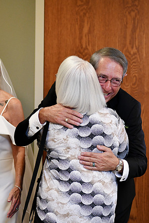 Kellie & Jim [receiving line] 199