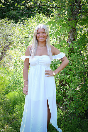 Katie [class of 2024] 010
