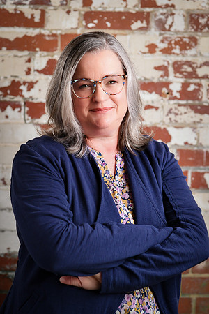 Cathy [headshots] 12