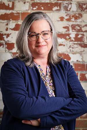 Cathy [headshots] 13