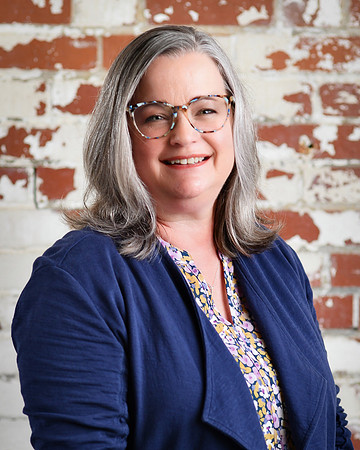 Cathy [headshots] cropped 09