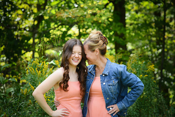 victoria & girls 154