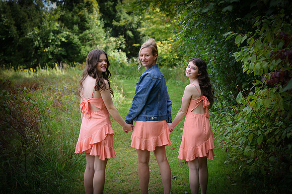 victoria & girls 169