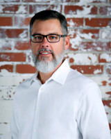 Paul Headshots 55 cropped