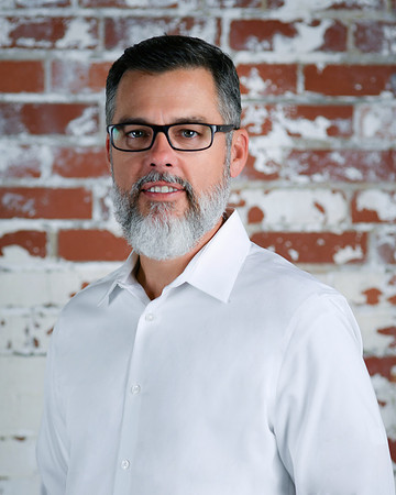Paul Headshots 55 cropped
