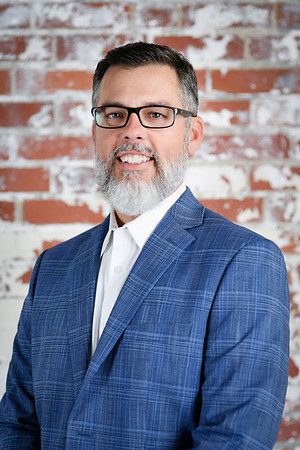 Paul Headshots 59