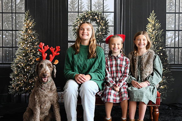 Sublett Family [Holiday 2024] 19