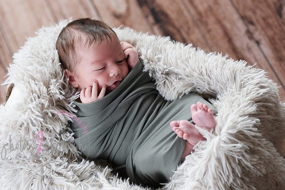 Anthony [newborn] 041