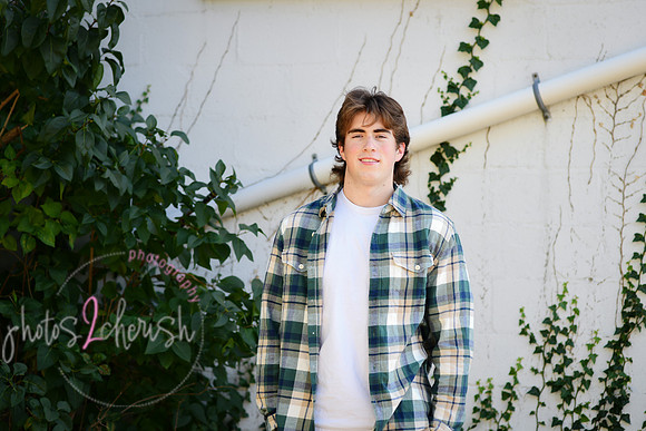 Zachary [class of 2024] 082