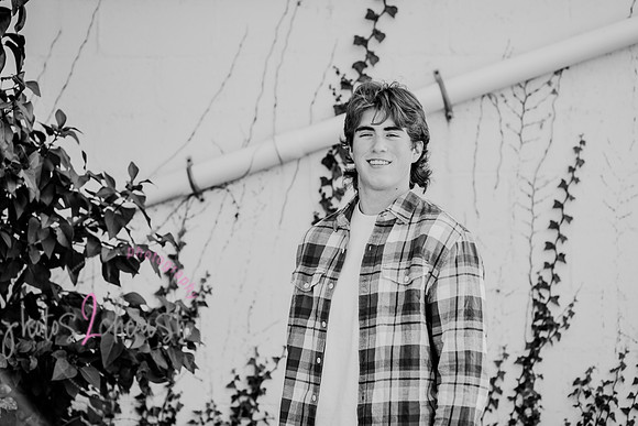 Zachary [class of 2024] 095