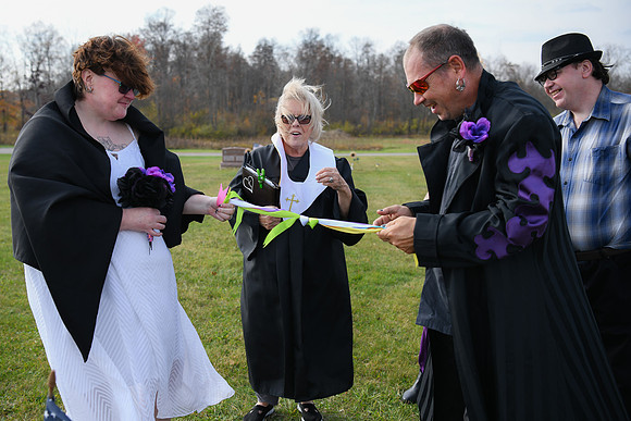 Billie & Dale Vow Renewal 102