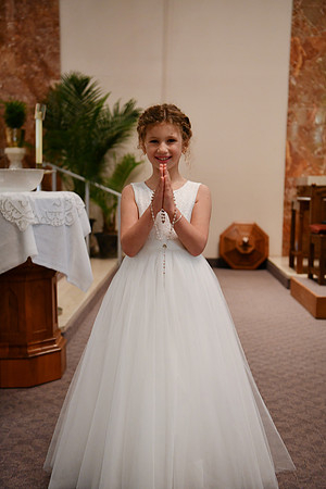 Isabel [First Communion] 111