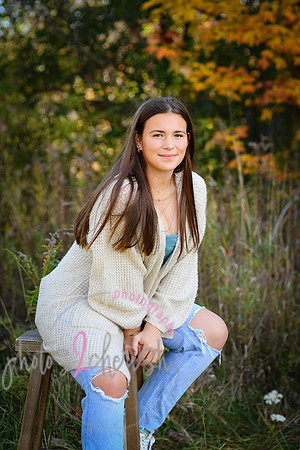 Rylie [peek] 18